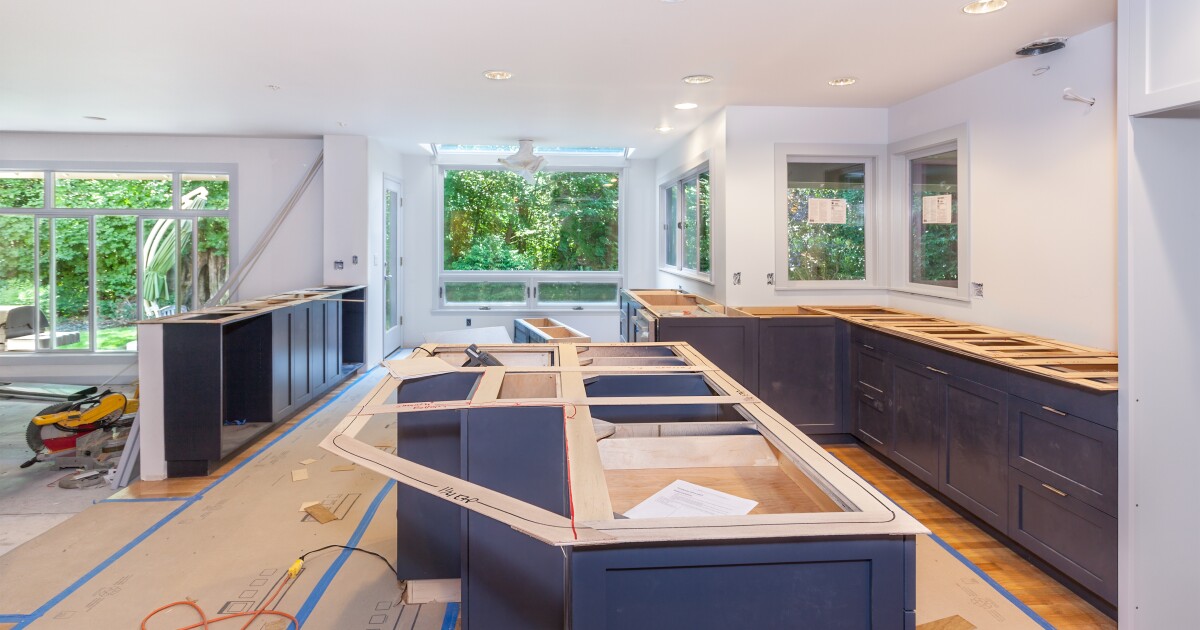 Lock-in effect drives home renovation boom, Redfin says — GLOBAL — ERYU PROJECT